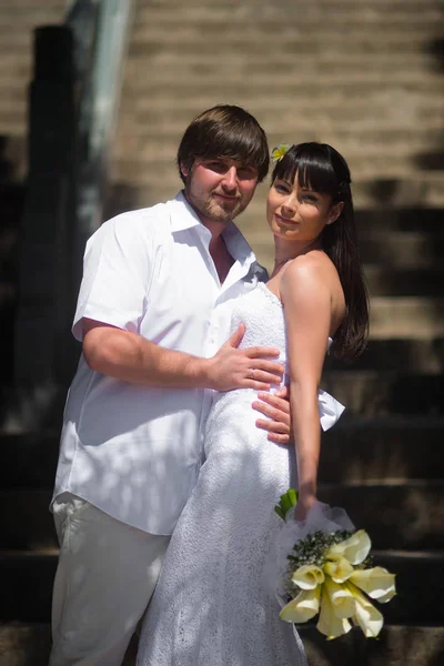 Portrait Bride Groom Hugging Stone Steps — Stock Photo, Image