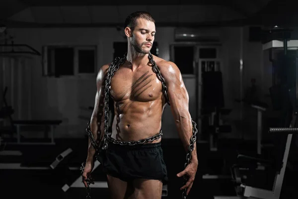 Musculoso Esclavo Cadenas Gimnasio Prisionero Hombre Desgarrado Libertad — Foto de Stock