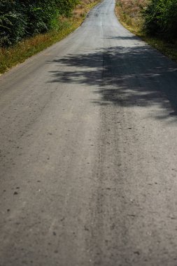 Mesafe içine Asfaltlı Rus yol gidiyor kırsal