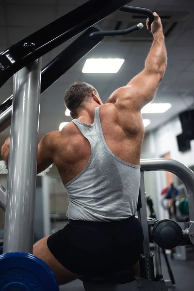 Grande Séance Entraînement Sportif Dans Salle Gym Entraînement Dorsal Concept — Photo