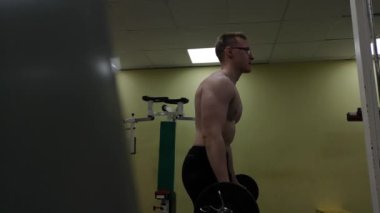 Spor salonu egzersiz pazı Fitness halter at Barbell adam