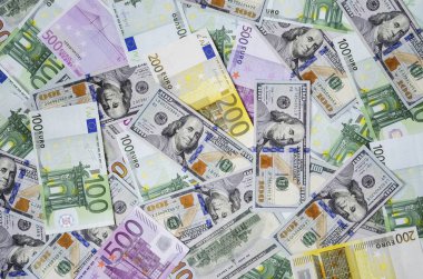 Euro banknot ve dolar rastgele 5 koydu