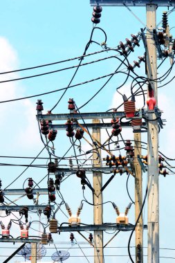 yüksek voltaj elektrik direği, iletim