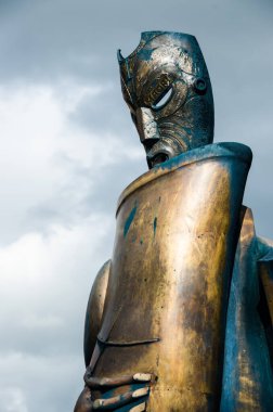 Metal bir maori heykeli, Yeni Zelanda