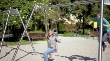 Çocuk salıncaklar Bahçesi, Tarih