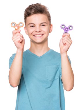 Değer değişimi ile genç çocuk 