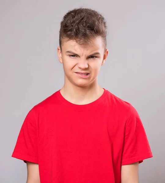 Retrato de menino adolescente — Fotografia de Stock