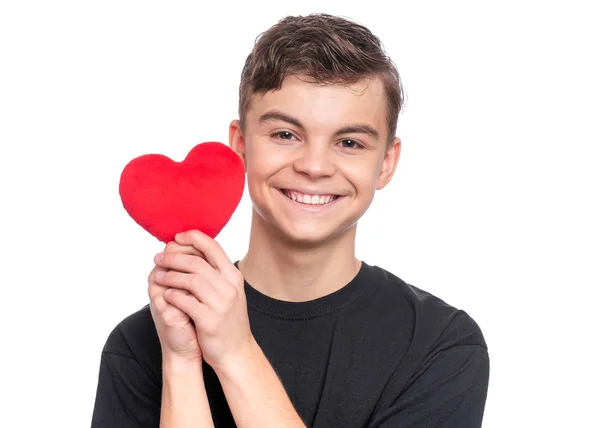 Adolescente chico con corazón rojo — Foto de Stock