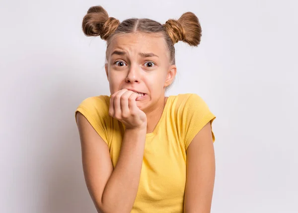 Tiener meisje portret in Studio — Stockfoto