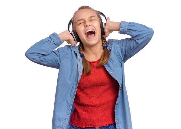 Menina adolescente com fones de ouvido — Fotografia de Stock