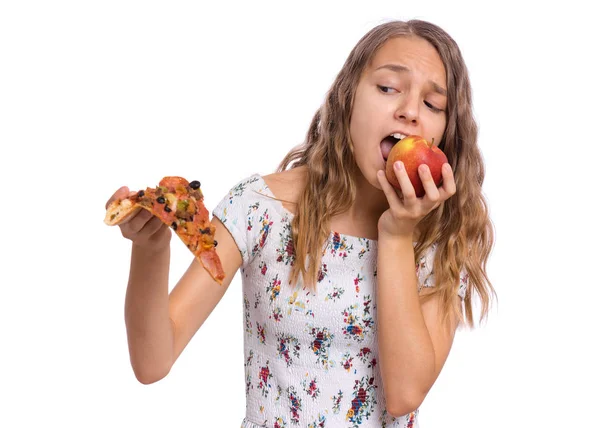 Teen flicka med pizza — Stockfoto