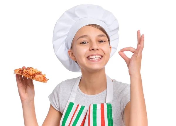 Ragazza chef tenendo la pizza sul bianco — Foto Stock