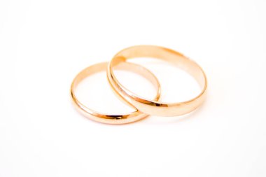 Düğün beyaz arka plan-aşk, Aile, kutlama, tören kavramı iki altın yüzük semboller