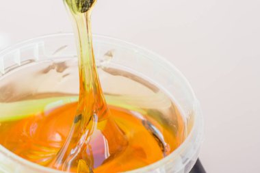 epilasyon ve güzellik kavramı - Yapıştır şeker veya bal saç kaldırmak için balmumu