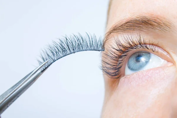 Beauty Make Fashion Concept Eyelash Extension Procedures Close Shot Girl — Stock Photo, Image