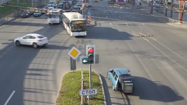 Russia Saint Petersburg Ottobre 2018 Vista Traffico Con Semafori Trasporto — Video Stock