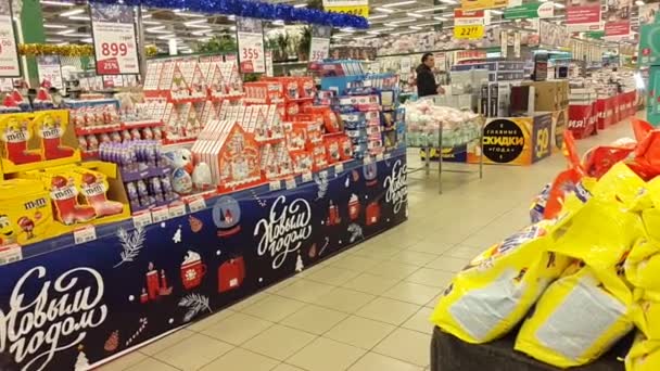 페테르부르크 러시아 2018 크리스마스와 쇼핑몰 앞에서 — 비디오