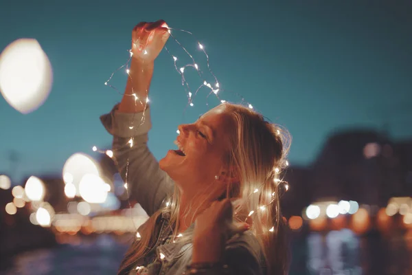 Happy Young Blonde Woman Garland Fairy Lights City Night — Stock Photo, Image