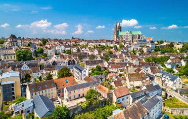 Hava kenti Chartres Katedrali ile. Unesco Dünya Mirası Eure-et-Loir, Fransa