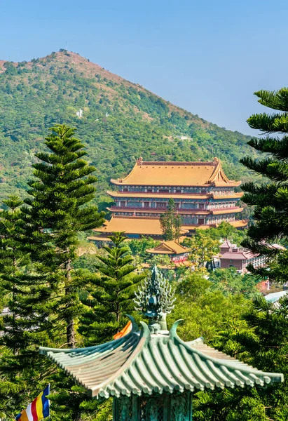 Monastero di Po Lin situato sull'altopiano di Ngong Ping, sull'isola di Lantau, Hong Kong — Foto Stock