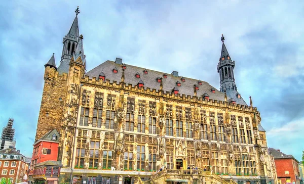 Aachener Rathaus, den Town Hall Aachen, byggd i gotisk stil. Tyskland — Stockfoto