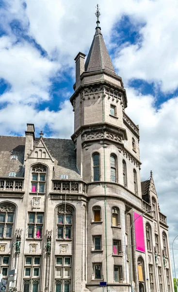 The Grand Poste, un edificio histórico en Lieja, Bélgica — Foto de Stock