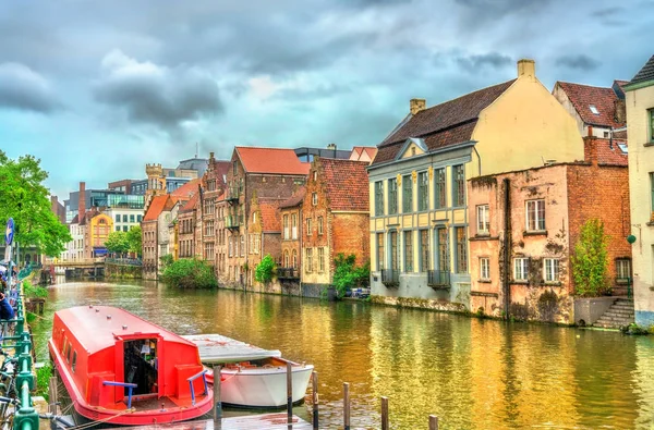 Traditional houses in the old town of Ghent, Belgium — Stock Photo, Image