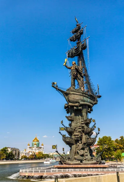Denkmal für Peter den Großen in Moskau, Russland — Stockfoto