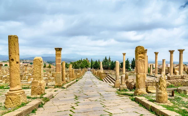 ティムガッドは、アルジェリアのベルベル ローマ都市の遺跡. — ストック写真