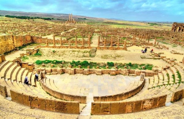 Timgad, ruinerna av en romersk-Berber stad i Algeriet. — Stockfoto