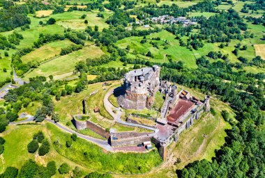 Chateau de Murol, Auvergne, Fransa bir ortaçağ kalesi