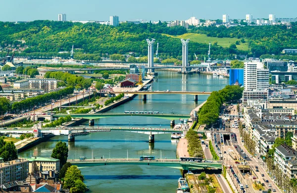 Pohled na řeku Seinu, Rouen, Francie — Stock fotografie