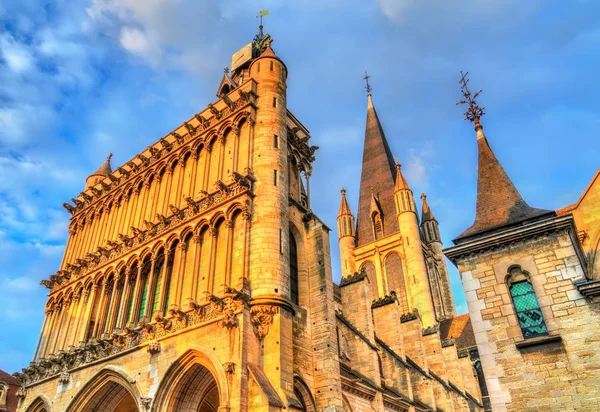 De kerk van de Notre-Dame van Dijon. Frankrijk — Stockfoto