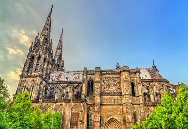 Cathedral of Our Lady of the Assumption of Clermont-Ferrand — Stock Photo, Image