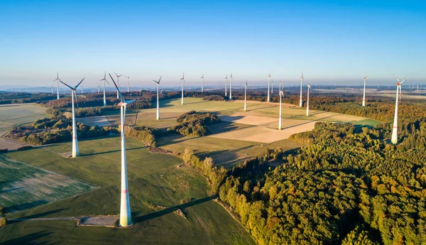 Vista aérea de un parque eólico en Alemania — Foto de Stock