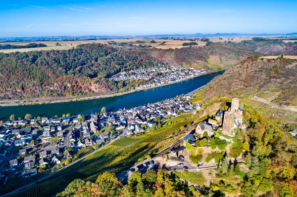 Burg Thurant, a ruined castle at the Moselle river in Germany — Stock Photo, Image