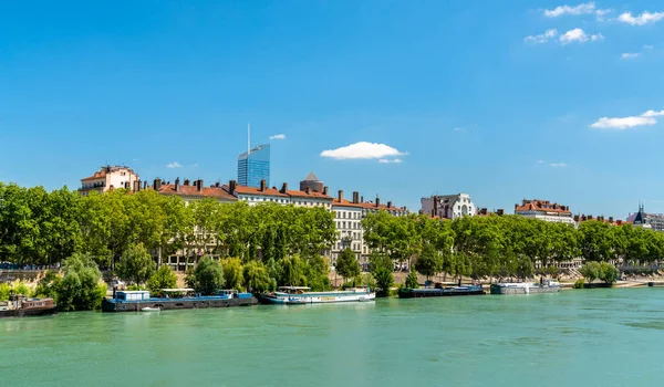 De Rhone Riverside in Lyon, Frankrijk — Stockfoto