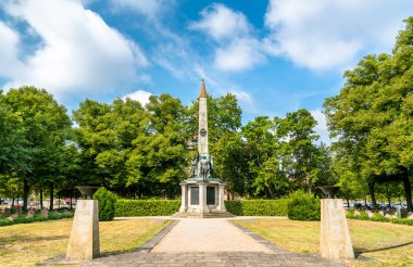 Sovyet askeri memorial mezarlığı Potsdam, Almanya