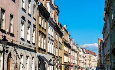Poznan, Polonya'nın şehir merkezinde tipik binalar