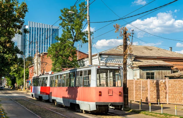 Vieux tramway soviétique à Krasnodar, Russie — Photo