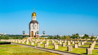 Askeri memorial mezarlığı Mamayev Kurgan, Volgograd, Rusya üzerinde
