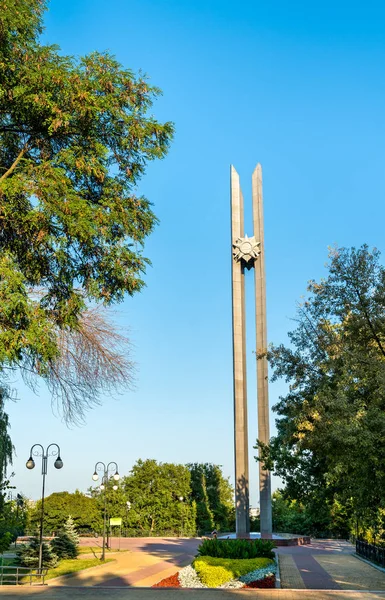 Stèle commémorative de la victoire de la Seconde Guerre mondiale. Voronej, Russie — Photo