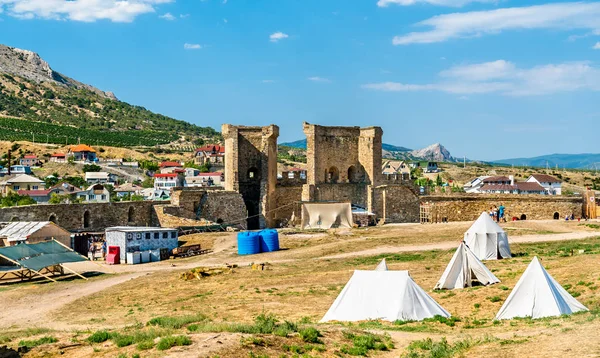 Генуэзская крепость в Судаке — стоковое фото