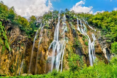 Hırvatistan 'ın Plitvice Gölleri Ulusal Parkı' ndaki Veliki Şelalesi