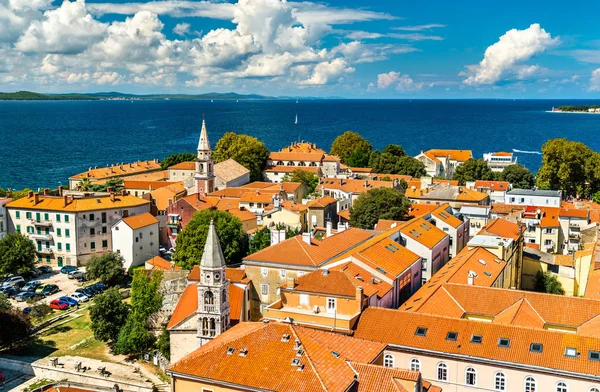 Iglesias de San Elías y San Francisco en Zadar, Croacia — Foto de Stock