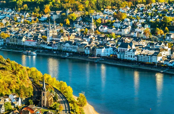 Letecký pohled na Filsen a Boppard měst s Rýn v Německu — Stock fotografie