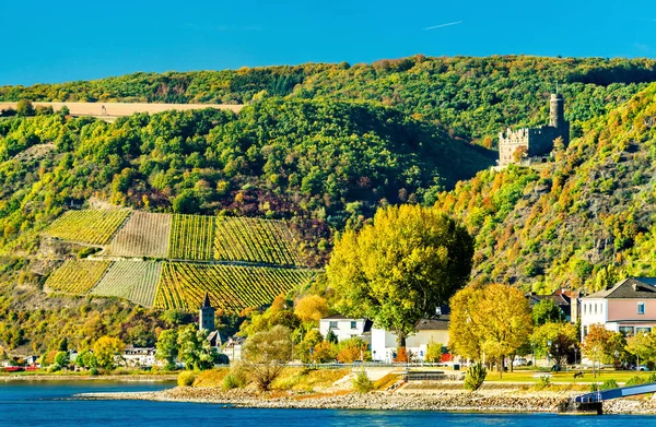 Château de Maus au-dessus du village de Wellmich en Allemagne — Photo