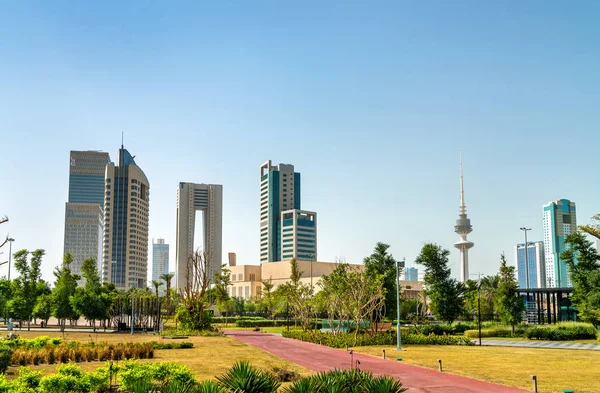 Panorama města Kuvajt na Al Šahíd Park — Stock fotografie