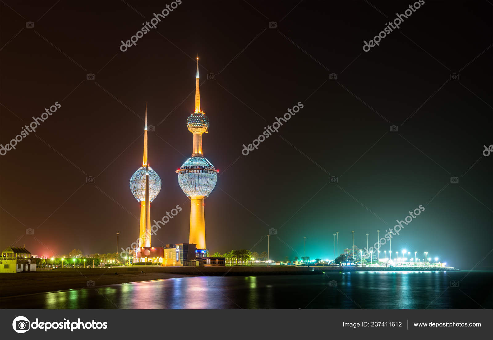 View of the Kuwait Towers at night Stock Editorial Photo © Leonid