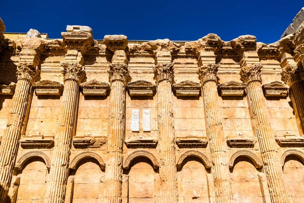 Interior do Templo de Baco em Baalbek, Líbano — Fotografia de Stock